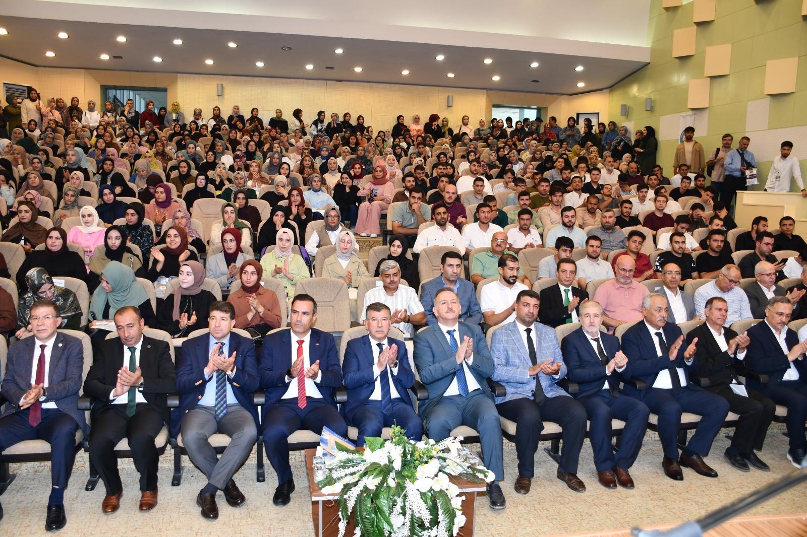 "İslam ve Aile" Ana Başlığını Taşıyan XIX. Uluslararası Mevlid-i Nebi Sempozyumu Gerçekleştirildi